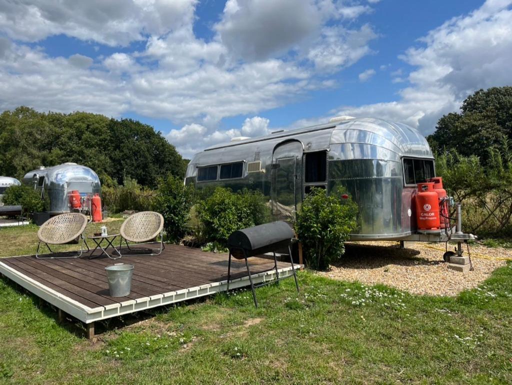 Silver Airstream Glamping & Rental Chichester Dış mekan fotoğraf