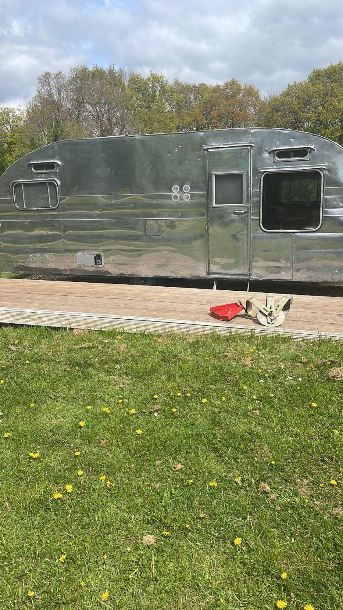 Silver Airstream Glamping & Rental Chichester Dış mekan fotoğraf